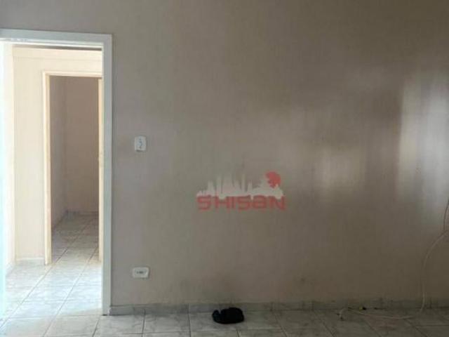 Terreno com 192m2, tem 03 casas, a principal com 120m2 !Rua tranquila