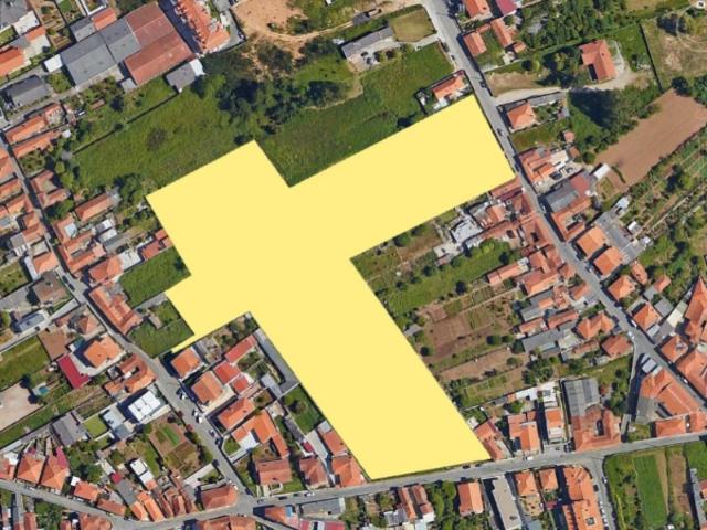 Terreno com 19.000 m² para Construção em Serzedo