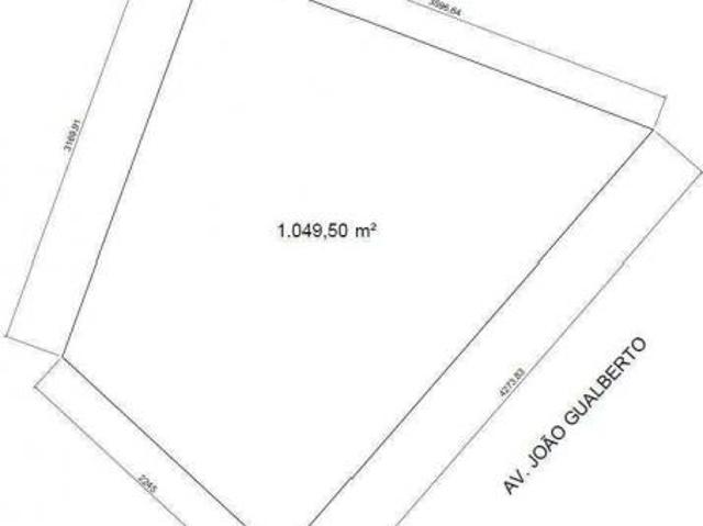 Terreno com 1.049m² e potencial construtivo 6.600m² no Juvevê. Por R$ 18.000.000