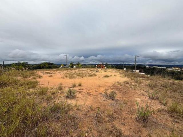 Terreno com 1.031m² à Venda no Condomínio Lago Dourado Jacareí/SP!