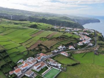 Terreno com 1.328 m² com viabilidade de construção e vista mar, Nordeste, Ilha de São Miguel