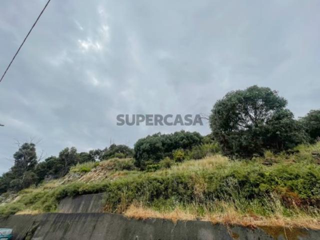 Terreno com 1.490m2 para venda em Santa Cruz