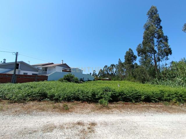 Terreno com 1.600 m² e viabilidade de Construção em Pilado, Marinha Grande