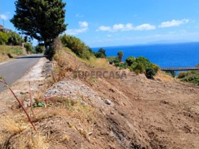 Terreno com 1.824 m² para construção de moradia própria em Gaula, Santa Cruz, Ilha da Madeira