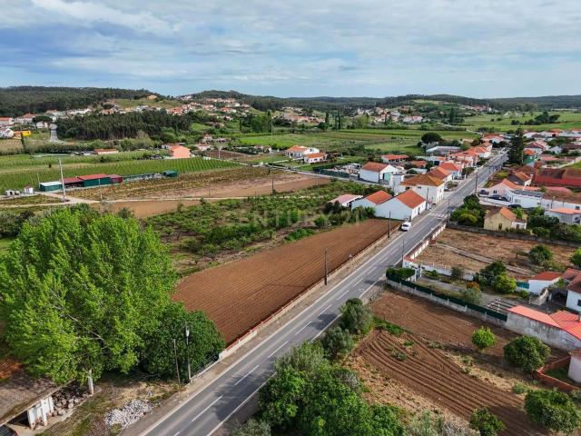 Terreno com 2150 metros na Aldeia Grande, Maxial