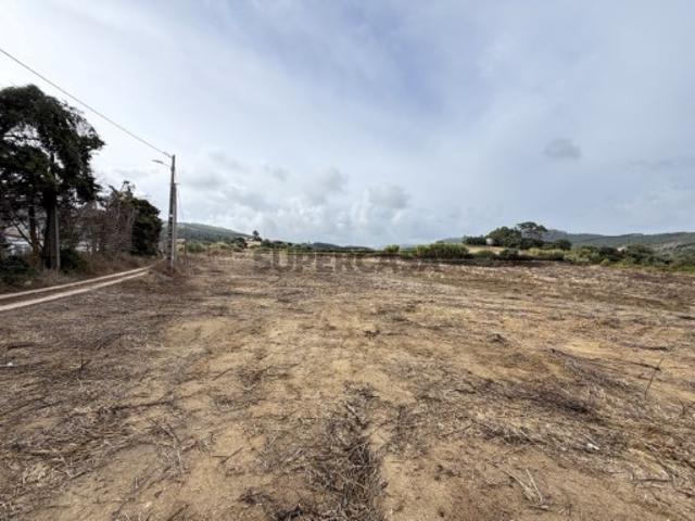 Terreno com 22880 M2 e 2 dependências agrícolas