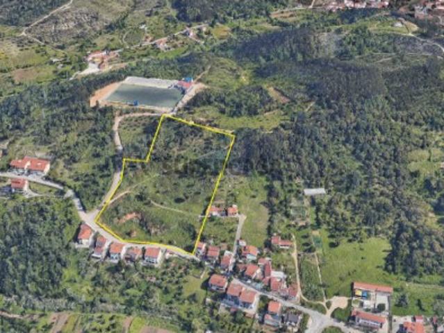 Terreno com 22.450 m2, para construção em Eiras