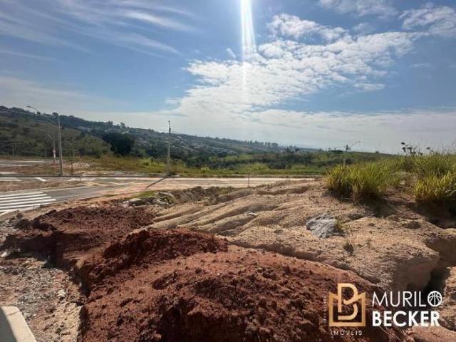 Terreno com 250m2 de esquina no Condomínio Mirante Cambuí
