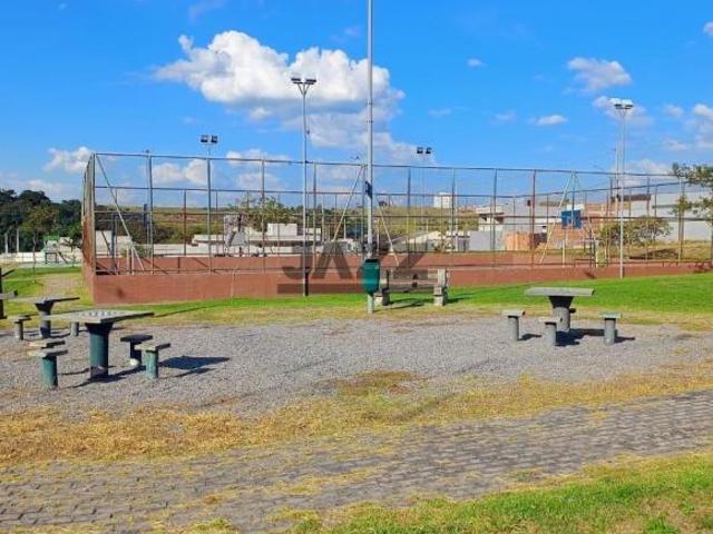 Terreno com 250m² à venda no bairro Portal dos Pássaros em São José dos Campos