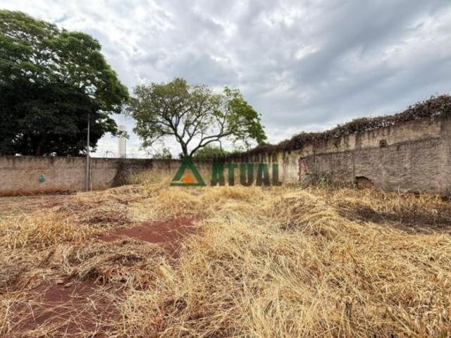TERRENO COM 250M² A VENDA NA ZONA SUL