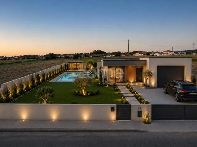 Terreno com 2528 m2 urbanizável Lombomeão, Vagos