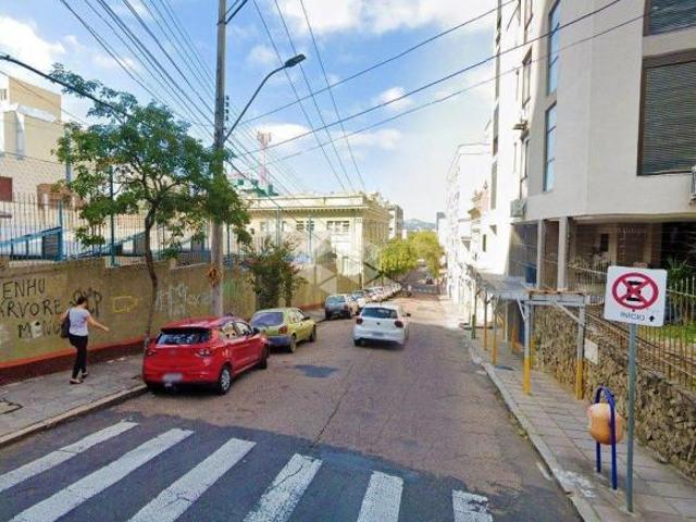Terreno com 262 m2 totais à venda no Centro histórico, na rua Bento Martins, no centro histórico