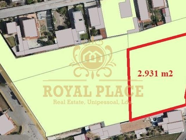 Terreno Urbano com 2.931m2 em Paços de Brandão, Santa Maria da Feira