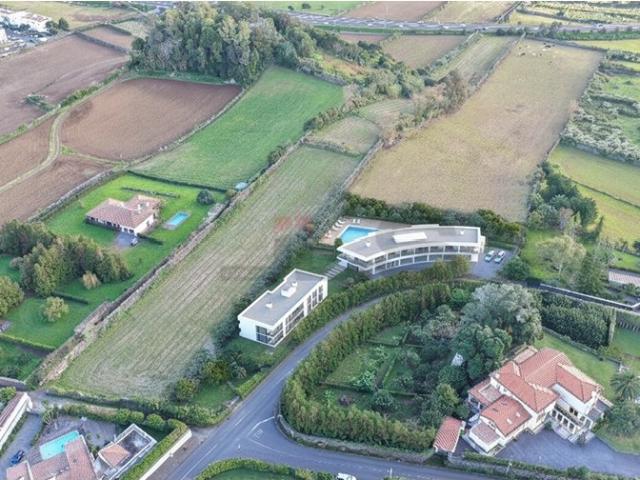 Terreno com 29.280 m2 | Excelente Localização | Ponta Delgada São Miguel