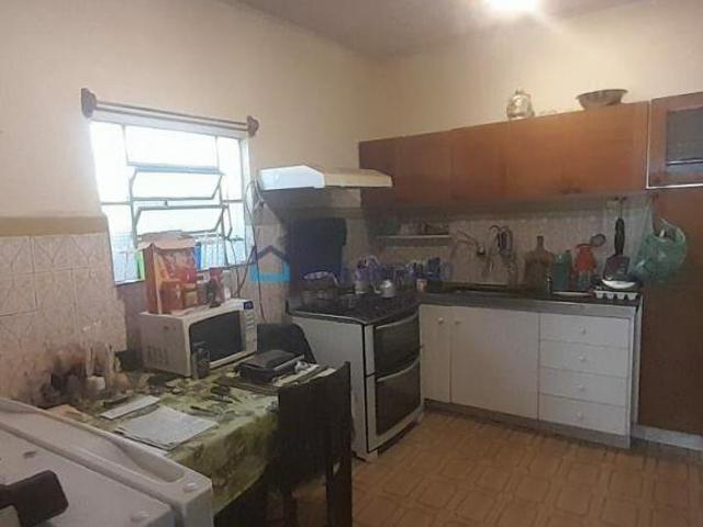Terreno com 2 casas na Vila da Saúde.
