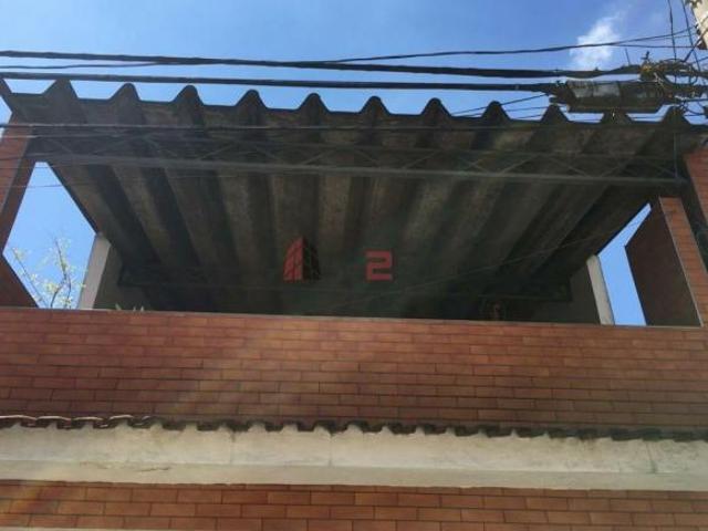 Terreno com 2 Casas de 2 Quartos Cada para Venda na Vila Ipojuca