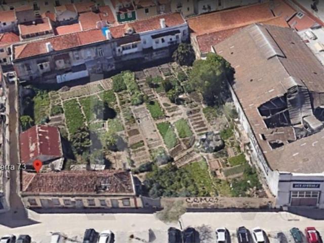 Terreno com 2.242m2 no centro de Setúbal na Av. dos Combatentes da Grande Guerra