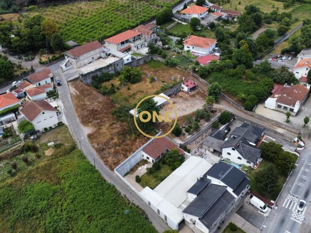 Terreno com 2.335m² | Paços de Ferreira
