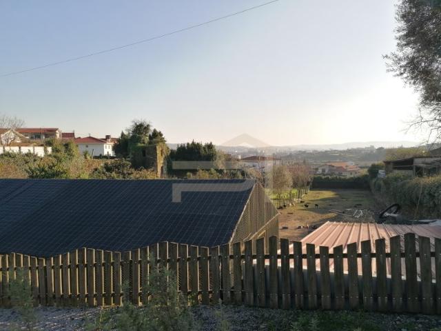 Terreno com 2.430 m² e Ruína em Ribeirão