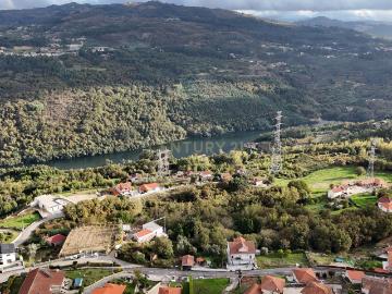 Terreno com 2,65hectares com potencial de construção em Abragão, Penafiel, Porto