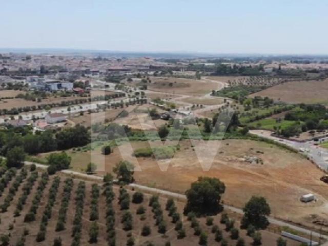 Terreno com 2,7 hectares em Évora Loteamento aprovado