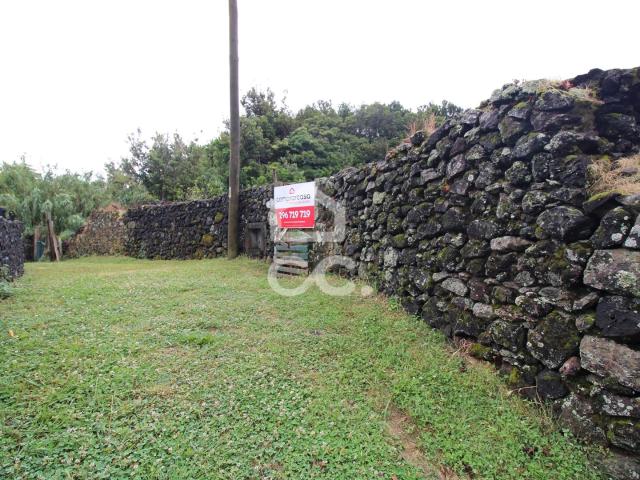 Terreno com 2.960,00 m2 Água de Pau Lagoa