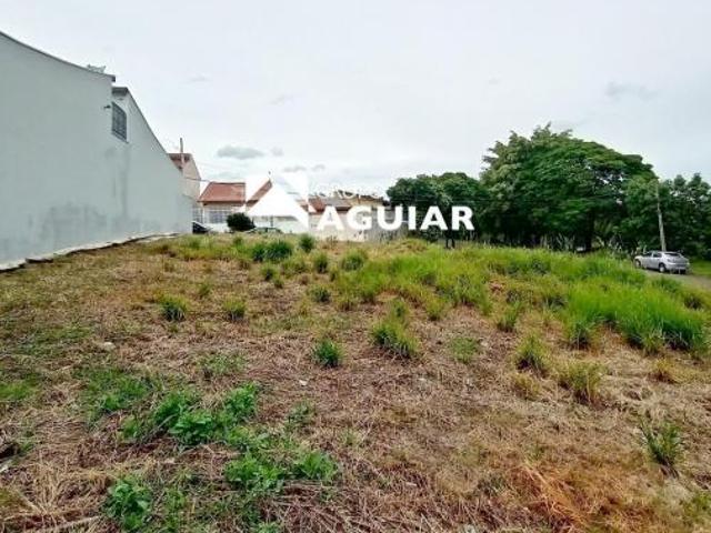 Terreno com 302,41 metros quadrados à venda, em Valinhos/SP