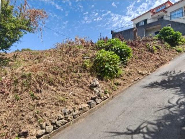 Terreno com 311 m² e vista mar Lombo da Levada, Ribeira Brava