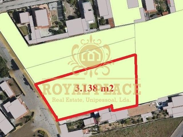 Terreno Urbano com 3.138m2 em Paços de Brandão, Santa Maria da Feira