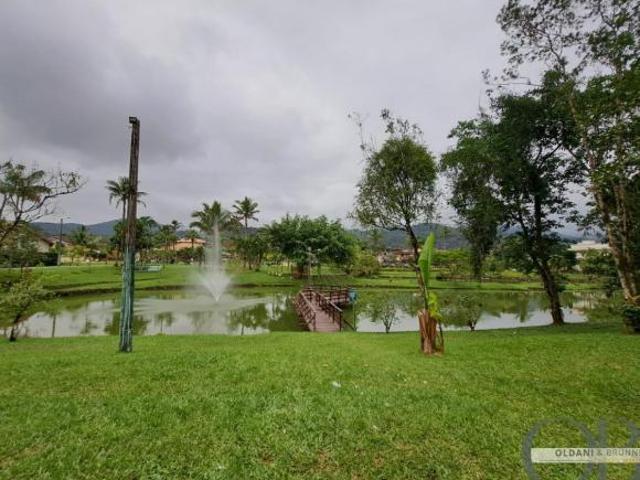 TERRENO COM 315M² DENTRO DE CONDOMÍNIO