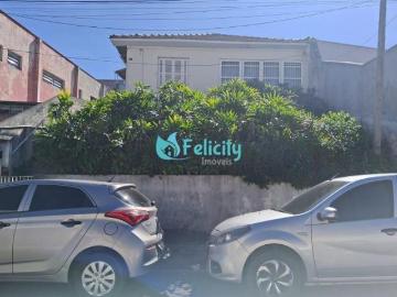 Terreno com 330m2 no Jardim Regina