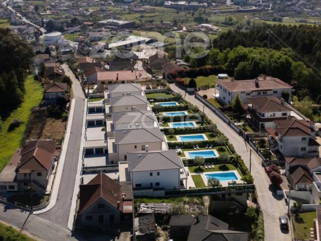 Terreno com 3362,5 m2 situado em Lagares, cidade de Felgueiras