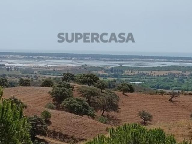 TERRENO COM 35.600 M2 VISTA MAR POSSIBILIDADE DE CONSTRUÇÃO DE ARMAZÉM MATOS CASTRO MARIM ALGARVE