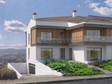 Terreno com 364m² para Construção de Moradia Geminada Bragança