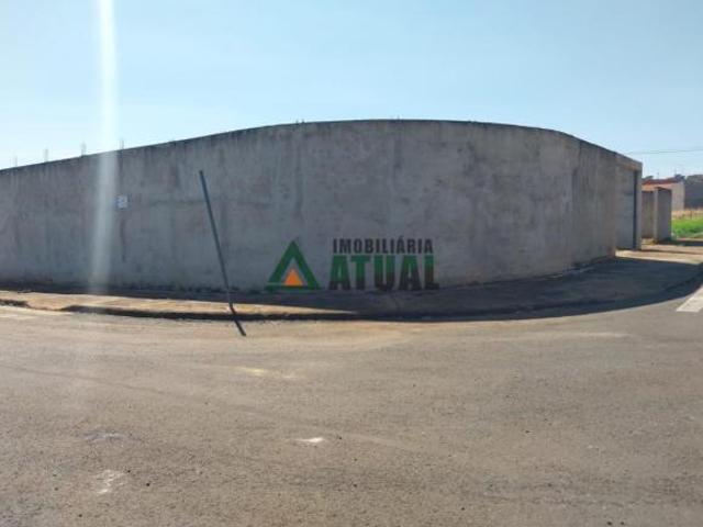 Terreno com 376 m² na cidade de Bela Vista do Paraíso