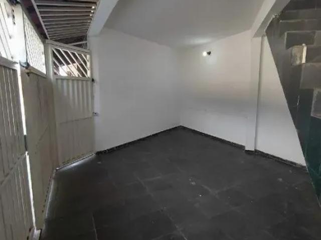 Terreno com 3 casas no bairro Taboão