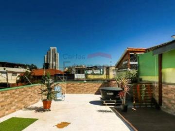 Terreno com 3 casas independentes Vila Gustavo ZN