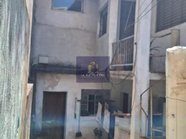 Terreno com 3 casas para renda ou para Stúdios na Vila Mascote!