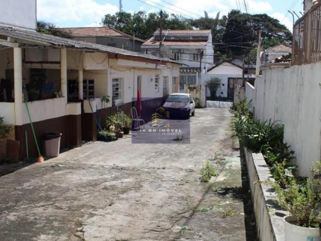 Terreno com 3 casas !