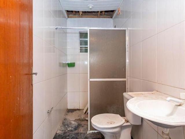 Terreno com 3 casas/Alm. Tamandaré