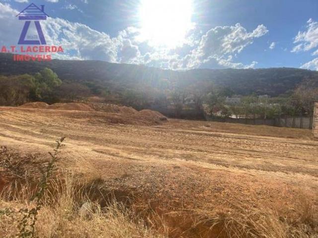 Terreno com 3.000 m² à Venda Ibituruna