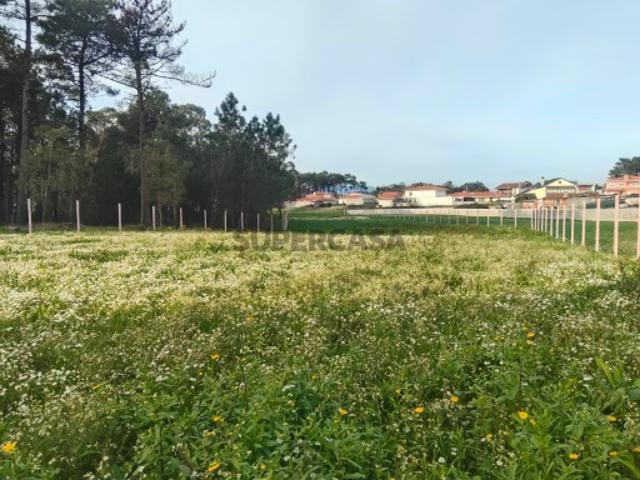 Terreno com 3.459,24 m²