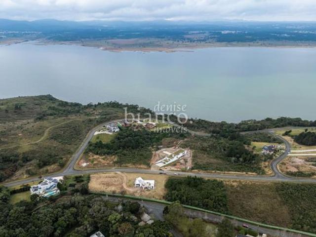 Terreno com 3.540m2 em Quatro Barras, ao lado club