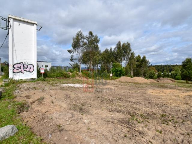 Terreno com 3.600 m2, próximo Bombeiros Voluntários Carvalhos