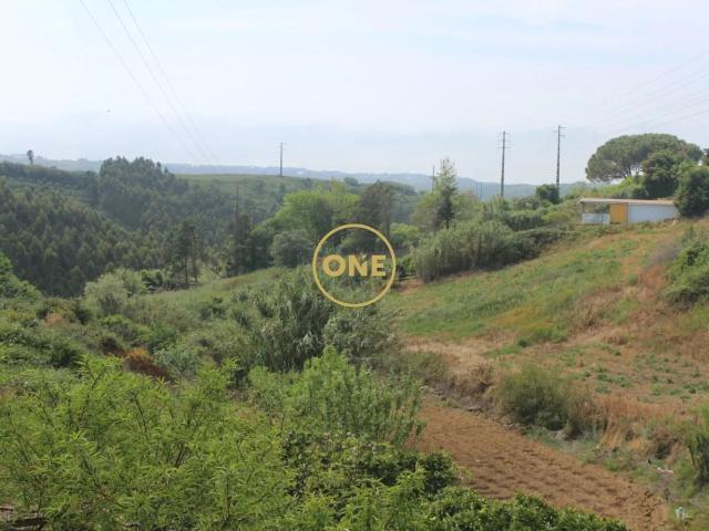 Terreno com 3.812m² e possibilidade de construção