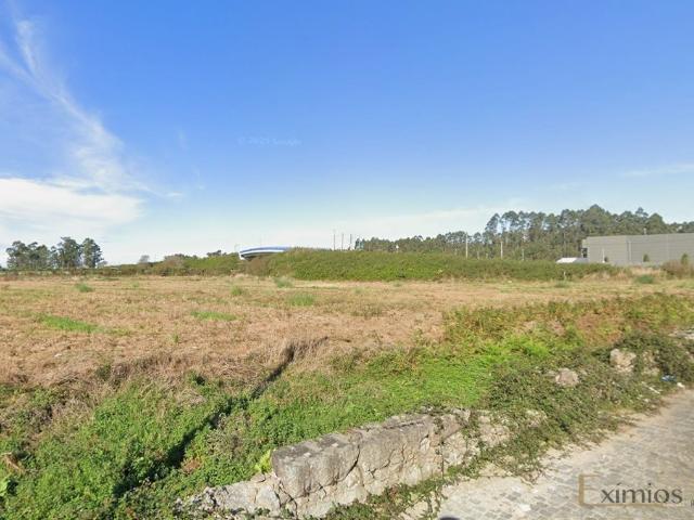 Terreno com uma área total de 8853 m2, em Terroso, Póvoa de Varzim