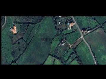 Terreno com viabilidade de construção
