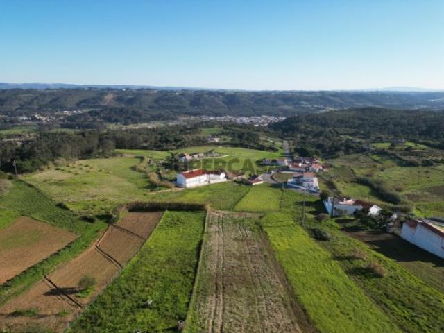 Terreno com viabilidade de construção