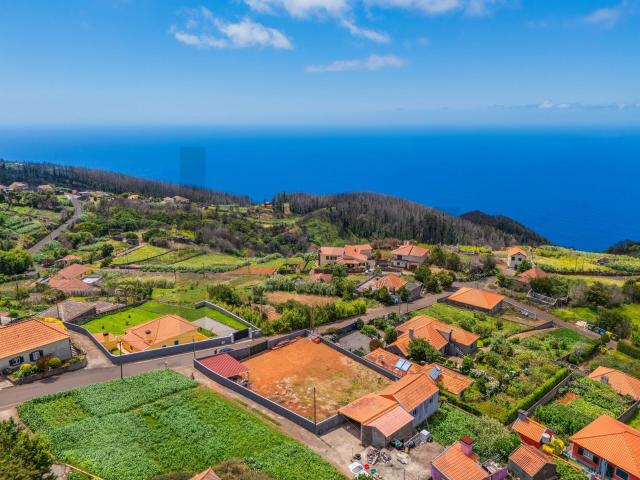 Terreno com Viabilidade de Construção | Achadas da Cruz – Porto Moniz