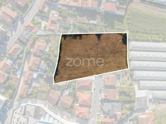 Terreno com viabilidade de construção de moradias